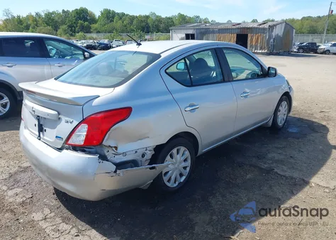 2013 Nissan Versa 1.6 Sv from USA, damaged, VIN 3N1CN7AP8DL884431